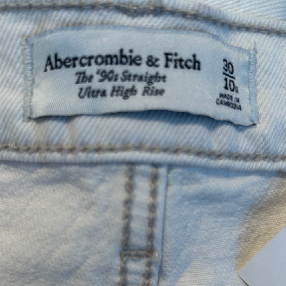 Abercrombie & Fitch WhiteDenim Jeans, 30 10S Ultra High Rise NWT 90’s Straight - Picture 4 of 7